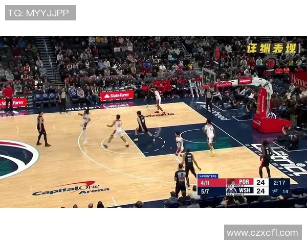 开拓者主场赢勇士拿下常规赛首胜，杨瀚森展示暴扣惋惜是在“废物时刻”